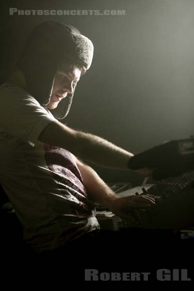 ENTER SHIKARI - 2010-01-27 - PARIS - La Maroquinerie - 